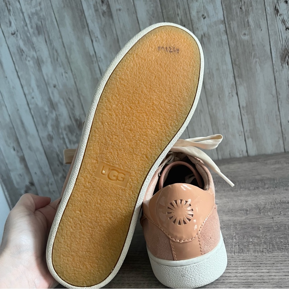 UGG Evangeline Suntan Nubuck Leather Suede Sneakers with Gold Toe 9.5 - Picture 6 of 8